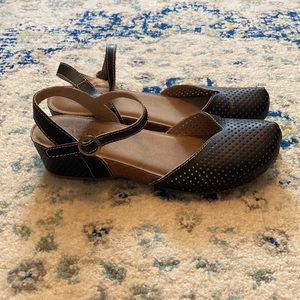 Spring Step L’artiste Lizzie black perforated sandals